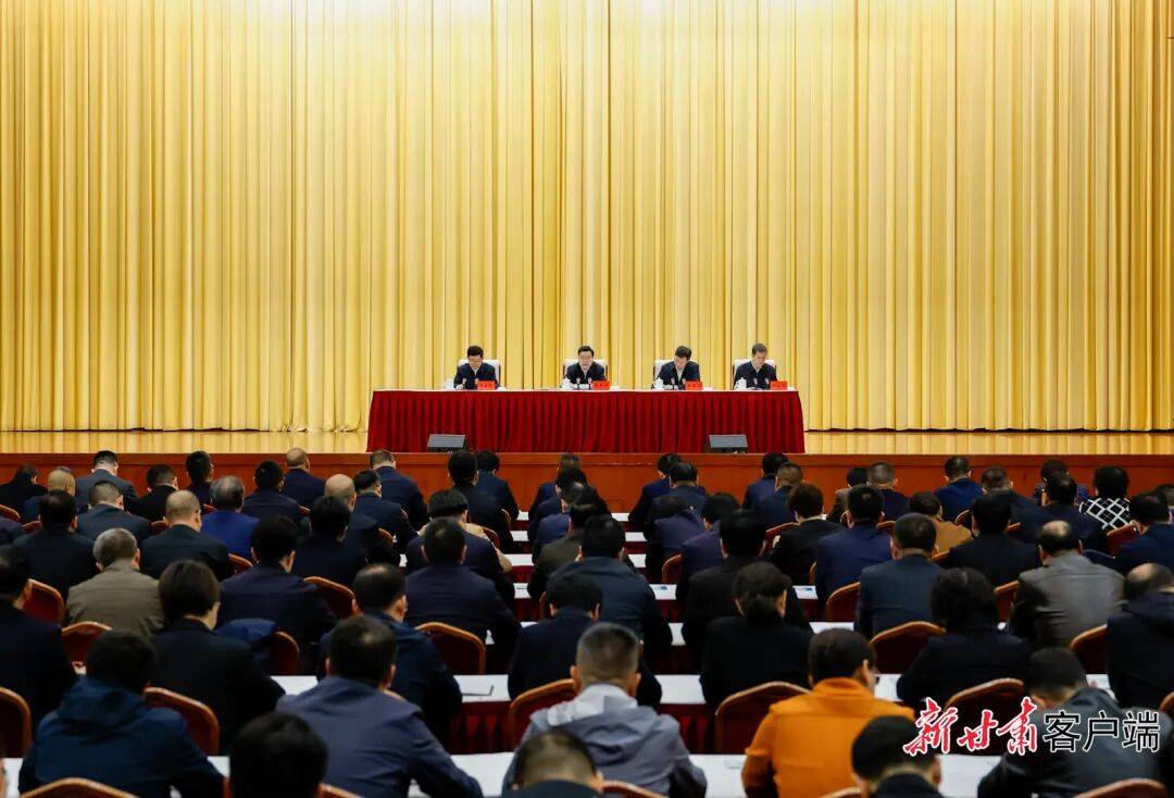 靳國衛：完全擁護、堅決服從黨中央決定:中航光電科技股份有限公司
