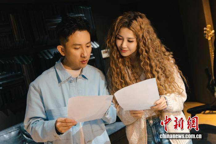 臺灣IP涌入《沒出息》評論區:<strong></p>
<p>中航光電科技股份有限公司
</strong>我在臺灣我要回家:中航光電科技股份有限公司
