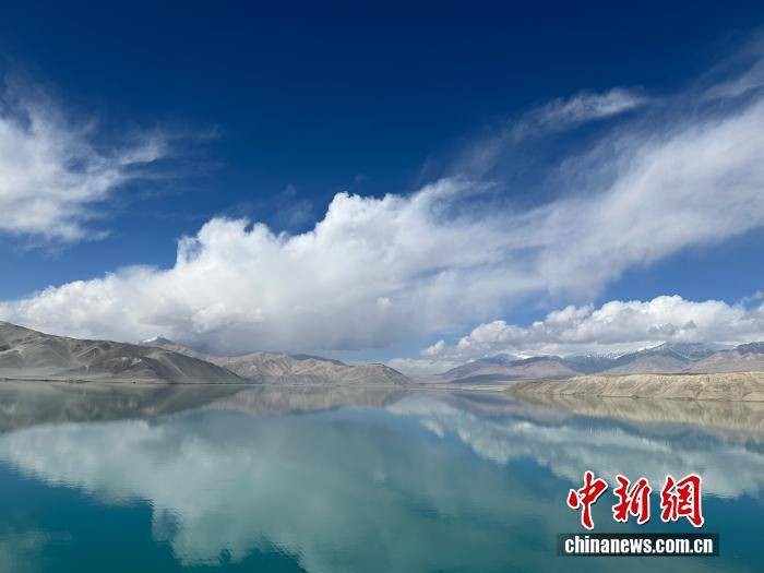 臺灣IP涌入《沒出息》評論區:<strong></p>
<p>中航光電科技股份有限公司
</strong>我在臺灣我要回家:中航光電科技股份有限公司