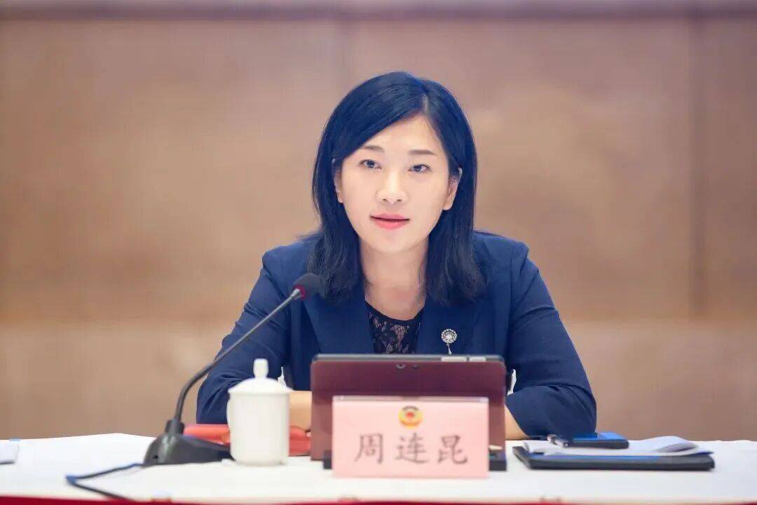 市政協副主席周連昆<strong></p>
<p>中航光電科技股份有限公司
</strong>，任副市長:中航光電科技股份有限公司
