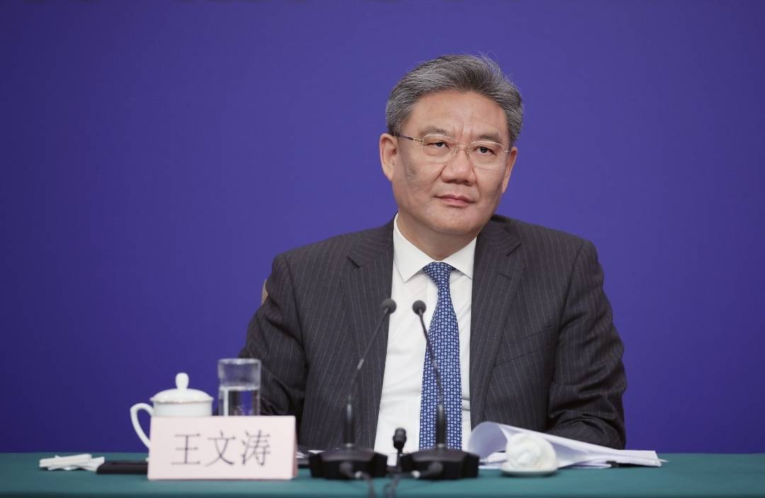 27國密謀對華發難<strong></p>
<p>中航光電科技股份有限公司
</strong>，德法罕見達成一致，外媒：全球資本正回流中國:中航光電科技股份有限公司
