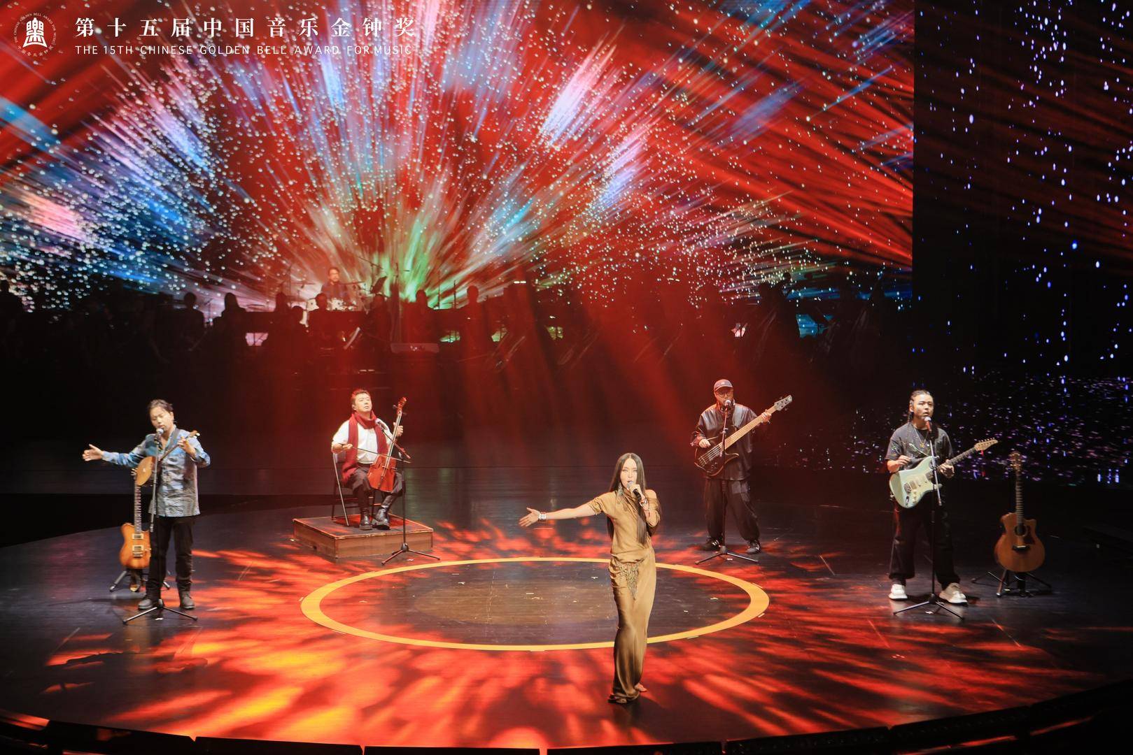 金鐘之星音樂會上演多元盛宴<strong></p>
<p>中航光電科技股份有限公司
</strong>，音樂家點贊成都是“文藝大碼頭”:中航光電科技股份有限公司
