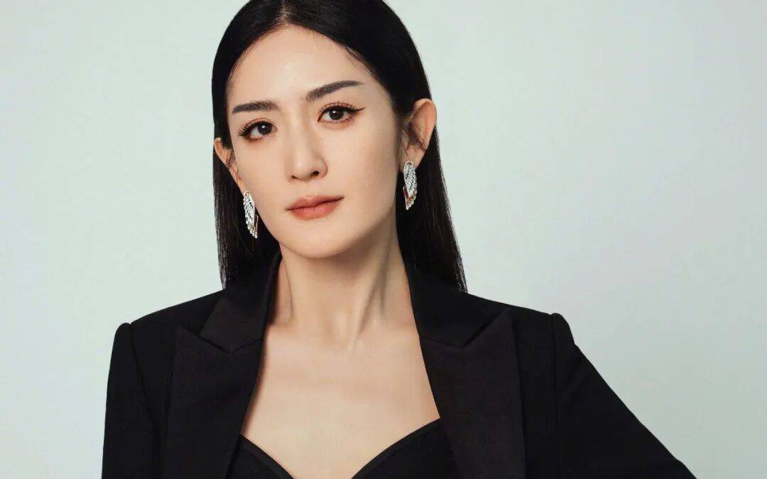 44歲謝娜<strong></p>
<p>中航光電科技股份有限公司
</strong>，官宣喜訊:中航光電科技股份有限公司
