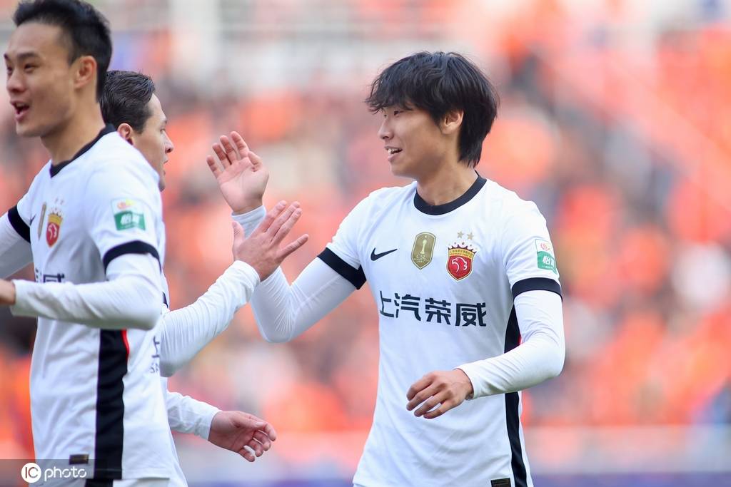 領頭羊剎車<strong></p>
<p>中航光電科技股份有限公司
</strong>！中超-卡扎伊什維利雙響劉洋建功 泰山3-1逆轉海港:中航光電科技股份有限公司
