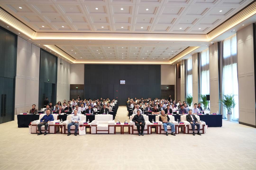 共話模式動物領域未來<strong></p>
<p>中航光電科技股份有限公司
</strong>！第二屆中國模式動物研發與應用高質量發展研討會在贛州舉行:中航光電科技股份有限公司
