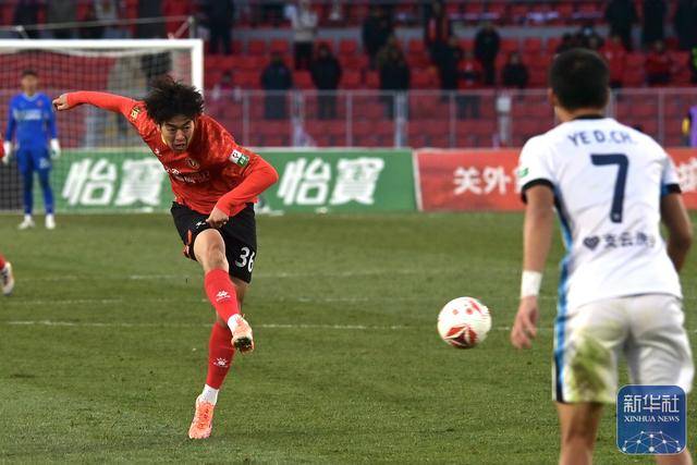 中甲:遼寧鐵人隊沖超成功:中航光電科技股份有限公司