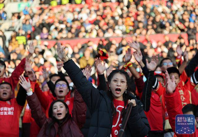 中甲:遼寧鐵人隊沖超成功:中航光電科技股份有限公司