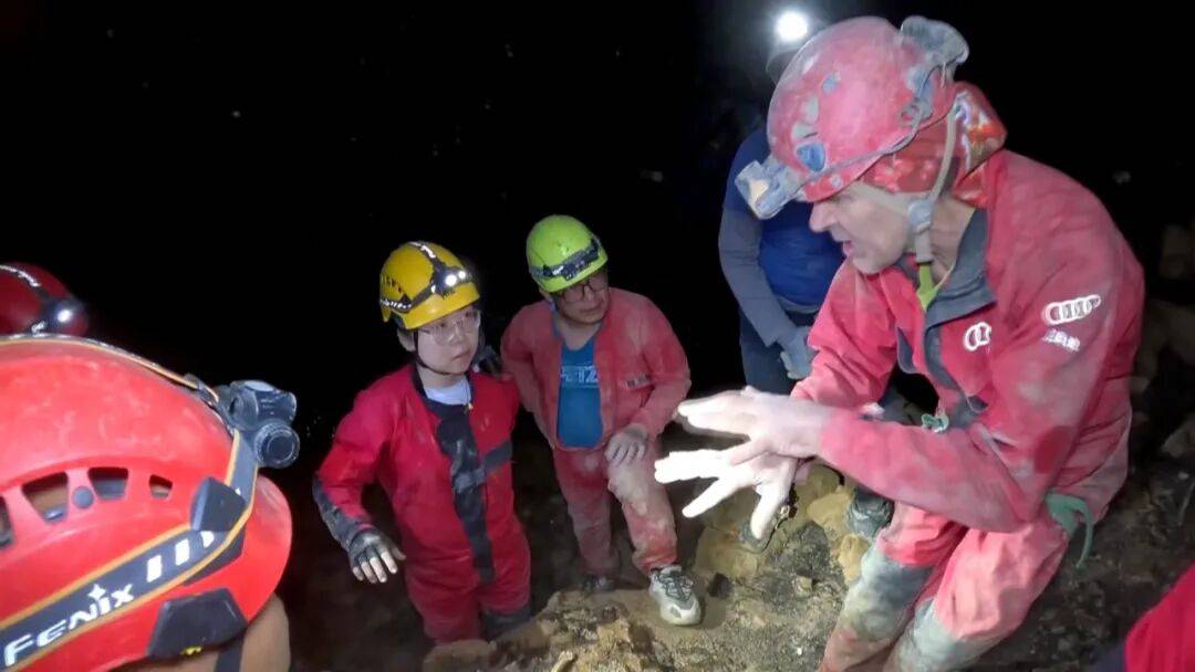 439.7公里<strong></p>
<p>中航光電科技股份有限公司
</strong>！亞洲第一長洞又“長”了:中航光電科技股份有限公司
