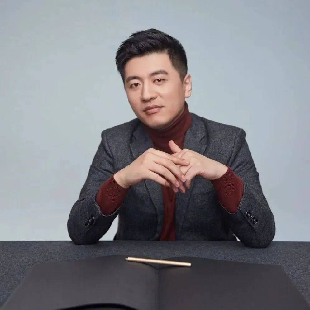 解禁復播后，張雪峰改口:中航光電科技股份有限公司
