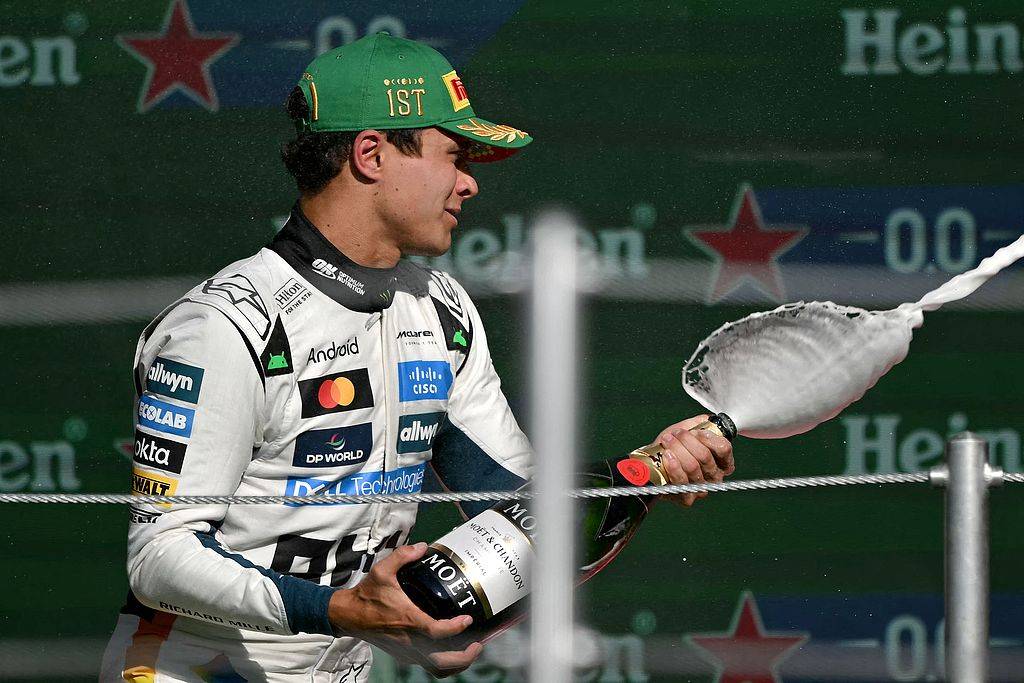 F1墨西哥站-諾里斯完勝重返積分榜榜首 勒克萊爾獲亞軍:中航光電科技股份有限公司
