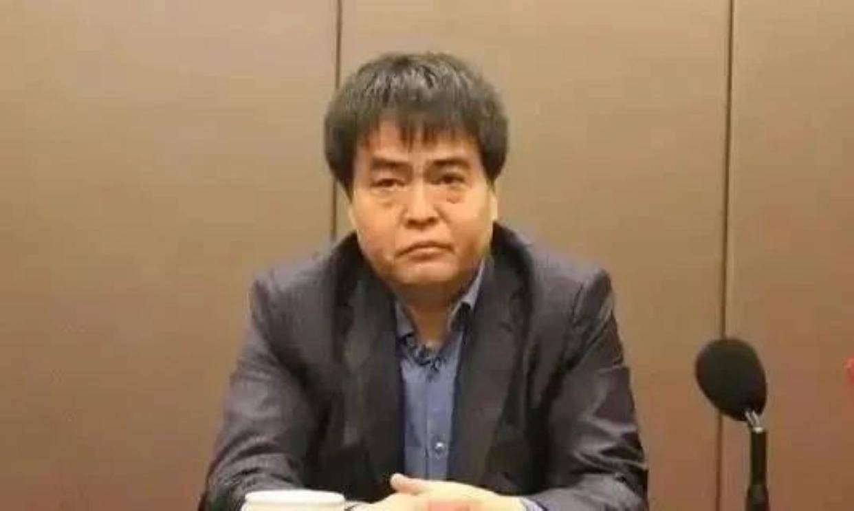 中央批準<strong></p>
<p>中航光電科技股份有限公司
</strong>，開除蔣超良、陸文俊、張建華黨籍:中航光電科技股份有限公司
