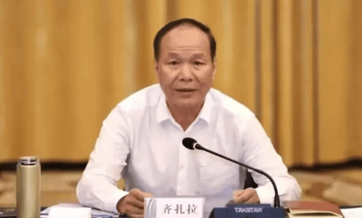 中央批準<strong></p>
<p>中航光電科技股份有限公司
</strong>，開除蔣超良、陸文俊、張建華黨籍:中航光電科技股份有限公司
